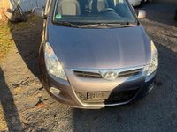 Gebraucht Hyundai i20 100 PS (73 kW) 2009 Grau Kleinwagen