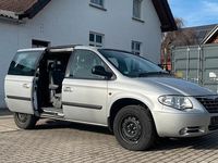 Gebraucht Chrysler Voyager 149 PS (109 kW) 2005 Silber Van / Kleinbus