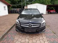 Gebraucht Mercedes A180 AMG line 122 PS (89 kW) 2015 Schwarz Kleinwagen