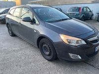 gebraucht Opel Astra Sports Tourer 1.3 CDTI Selection Selection