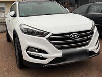 Gebraucht Hyundai Tucson Premium 177 PS (130 kW) 2015 Weiß SUV