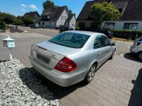 Gebraucht Mercedes E220 150 PS (110 kW) 2003 Silber Limousine