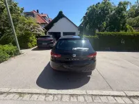 Używany Seat Leon Style 116 KM (85 kW) 2018 Czarny Sedan/Limuzyna