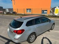 Używany Opel Astra Edition 140 KM (102 kW) 2012 Srebrny Kombi