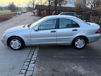 Gebraucht Mercedes C180 Classic 143 PS (105 kW) 2003 Silber Limousine