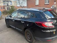 Gebraucht Renault Mégane III Dynamique 140 PS (102 kW) 2011 Schwarz Limousine