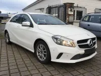 Gebraucht Mercedes A200 136 PS (100 kW) 2015 Weiß Kleinwagen