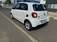 Gebraucht Smart ForFour Electric Drive 60 kW (82 PS) 2019 Weiß Limousine