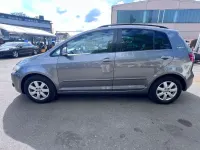Gebraucht VW Golf Plus Cross Comfortline 105 PS (77 kW) 2011 Schwarz Van / Kleinbus