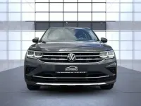 Gebraucht VW Tiguan Elegance 245 PS (180 kW) 2023 Grau SUV