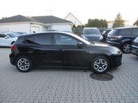 Gebraucht Ford Focus 120 PS (88 kW) 2022 Schwarz Limousine