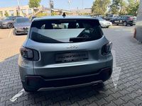 Neu Jeep Avenger Altitude 101 PS (74 kW) 2025 Grau SUV