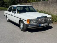 Gebraucht Mercedes 200 94 PS (69 kW) 1979 Weiß Limousine