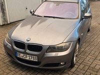 Gebraucht BMW 320 170 PS (125 kW) 2008 Schwarz Kombi
