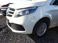 Gebraucht Mercedes V220 163 PS (119 kW) 2021 Kieselgrau kieselgrau Van / Kleinbus