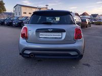 Gebraucht Mini Cooper Essential 136 PS (100 kW) 2023 Melting silver iii Kleinwagen