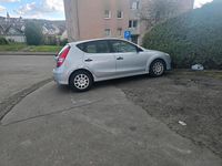 Gebraucht Hyundai i30 130 PS (95 kW) 2011 Silber Kombi