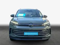 Gebraucht VW Tiguan Elegance 150 PS (110 kW) 2025 Grün SUV