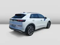 Neu VW T-Roc Life 116 PS (85 kW) 2026 Pure white SUV