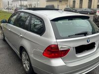 Gebraucht BMW 320 177 PS (130 kW) 2007 Silber Kombi