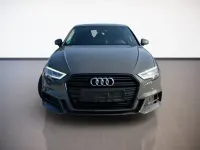 Gebraucht Audi A3 Sport 150 PS (110 kW) 2019 Nanograu Limousine
