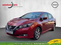 Gebraucht Nissan Leaf Acenta 110 kW (150 PS) 2021 New red (m) Kleinwagen