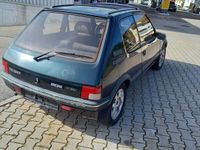 gebraucht Peugeot 205 Gentry 1.9 Benzin Automatik Sorrento Grün