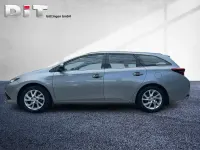 Gebraucht Toyota Auris Hybrid Basis 136 PS (100 kW) 2016 Titansilber mica metallic Kombi