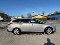 Gebraucht Ford Focus Trend 125 PS (91 kW) 2012 Grau Kombi