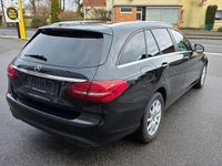 Gebraucht Mercedes C200 150 PS (110 kW) 2018 Schwarz Kombi