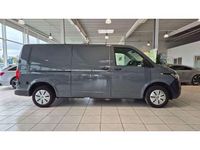 Gebraucht VW Transporter 150 PS (110 kW) 2022 Pure grey Van
