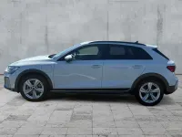 Gebraucht Audi A3 Performance 204 PS (150 kW) 2025 Gletscherweiß metallic Limousine