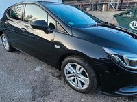 Gebraucht Opel Astra 105 PS (77 kW) 2017 Schwarz Kleinwagen