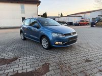 Gebraucht VW Polo 90 PS (66 kW) 2015 Blau Kleinwagen