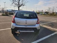 Second-hand Dacia Sandero Stepway 84 CP (61 kW) 2011 Gri Hatchback