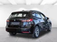 Neu BMW 218 Efficient Dynamics 136 PS (100 kW) 2026 Schwarz ii Van / Kleinbus