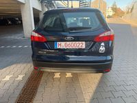 Gebraucht Ford Focus Ambiente 95 PS (69 kW) 2014 Blau Kombi