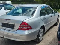 Gebraucht Mercedes C180 129 PS (94 kW) 2002 Silber Limousine