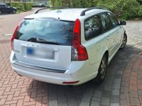 Gebraucht Volvo V50 150 PS (110 kW) 2011 Weiß Kombi