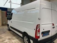 Gebraucht Renault Master Komfort 179 PS (131 kW) 2022 Weiß Van / Kleinbus