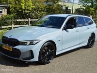 Gebraucht BMW 320e Performance 204 PS (150 kW) 2023 Grau Kombi
