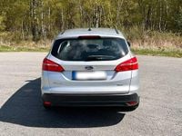 Second-hand Ford Focus 100 CP (73 kW) 2017 Argintiu Break