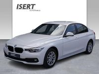Gebraucht BMW 318 Advantage 150 PS (110 kW) 2017 Weiß Limousine