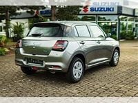 Neu Suzuki Swift Club 83 PS (61 kW) 2025 Silber (premium silver metallic) Limousine