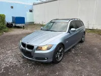 Gebraucht BMW 320 170 PS (125 kW) 2009 Blau Kombi