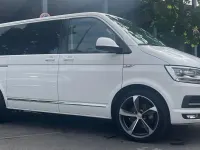 Gebraucht VW Multivan Highline 204 PS (150 kW) 2017 Weiß Van / Kleinbus