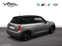 Gebraucht Mini Cooper Hatch 136 PS (100 kW) 2019 Moonwalk grey Kleinwagen