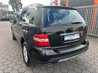 Gebraucht Mercedes ML320 224 PS (164 kW) 2007 Schwarz SUV
