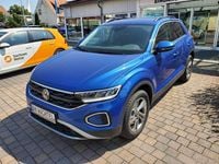 Neu VW T-Roc Life 150 PS (110 kW) 2025 Ravennablau metallic SUV