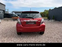 Gebraucht Toyota Yaris Trend 99 PS (72 kW) 2013 Rot Kleinwagen